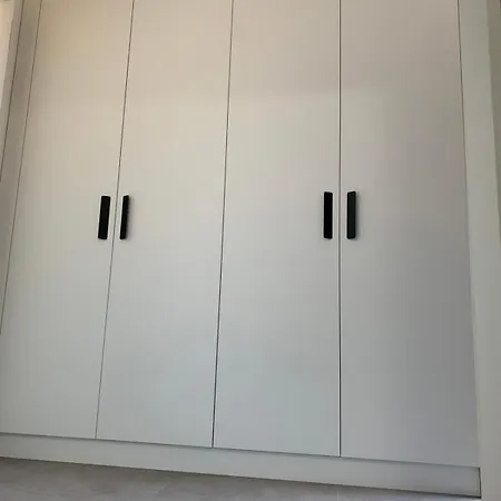 New In Centre Area براغ